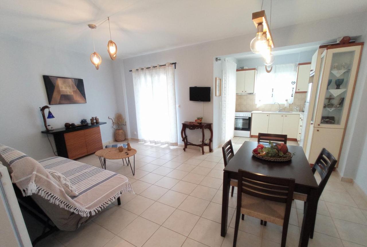 G Apartment In Agia Efimia Ngoại thất bức ảnh